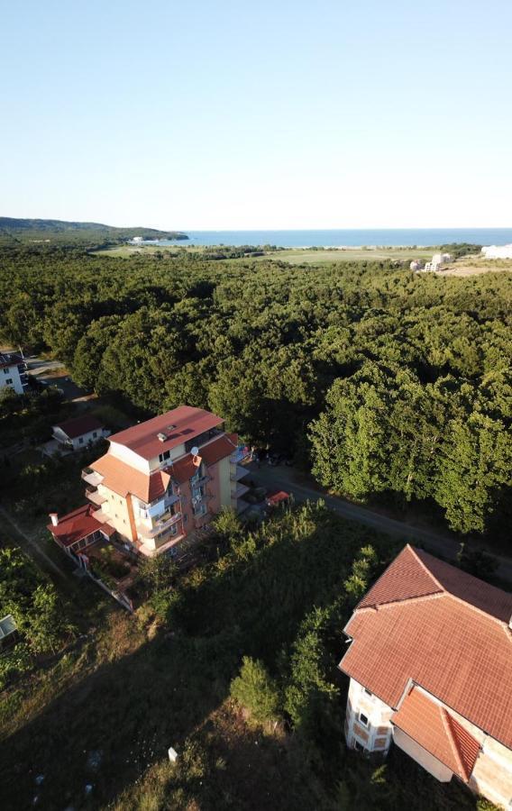 Guest House Villa Rose Primorsko Bagian luar foto